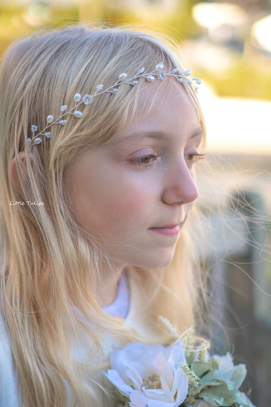 Simple pearl floral hair wreath